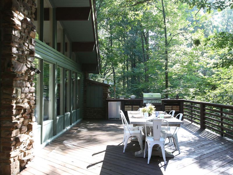 Fixer To Fabulous HGTV