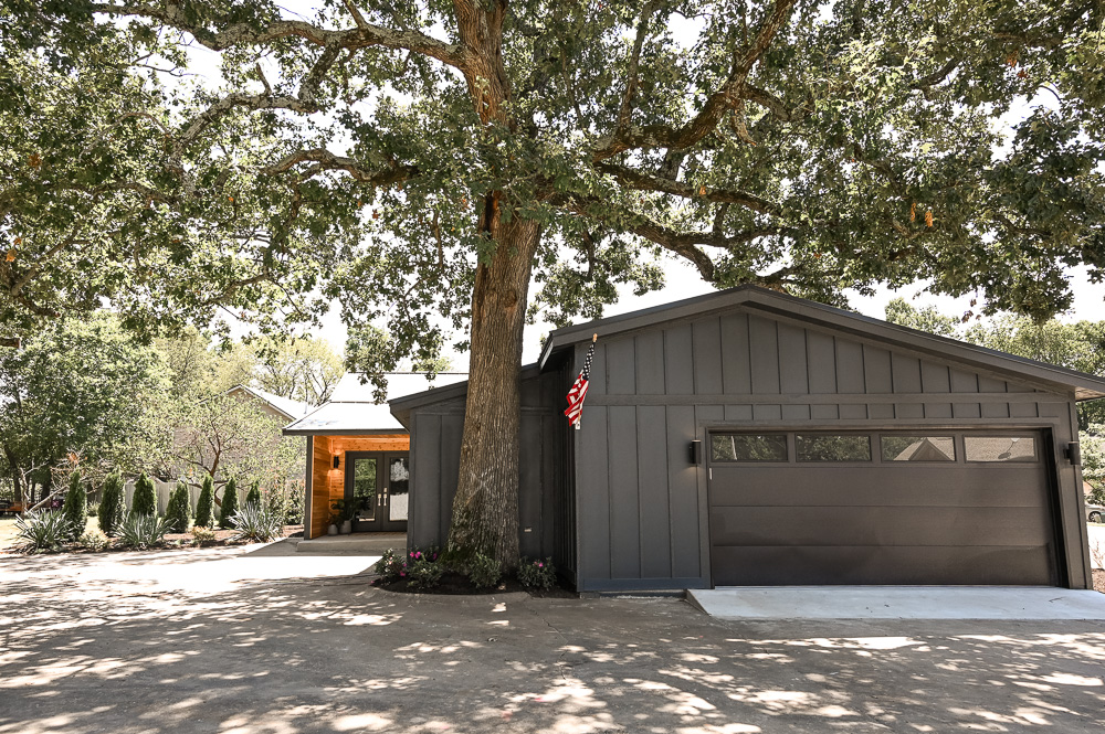 Modern Exterior siding renovation on HGTV Fixer to Fabulous.