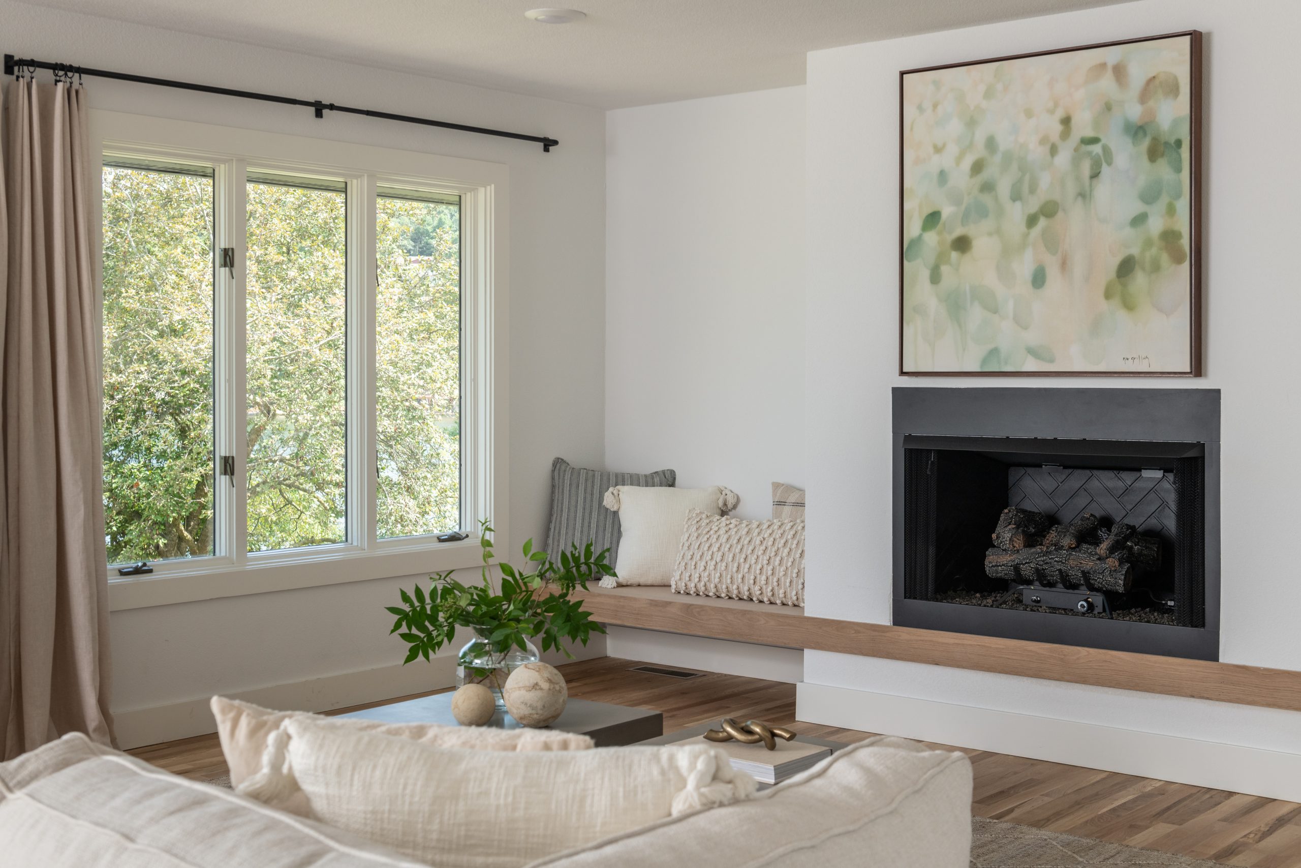 FTF S3 Coughlin_LivingRoom00007