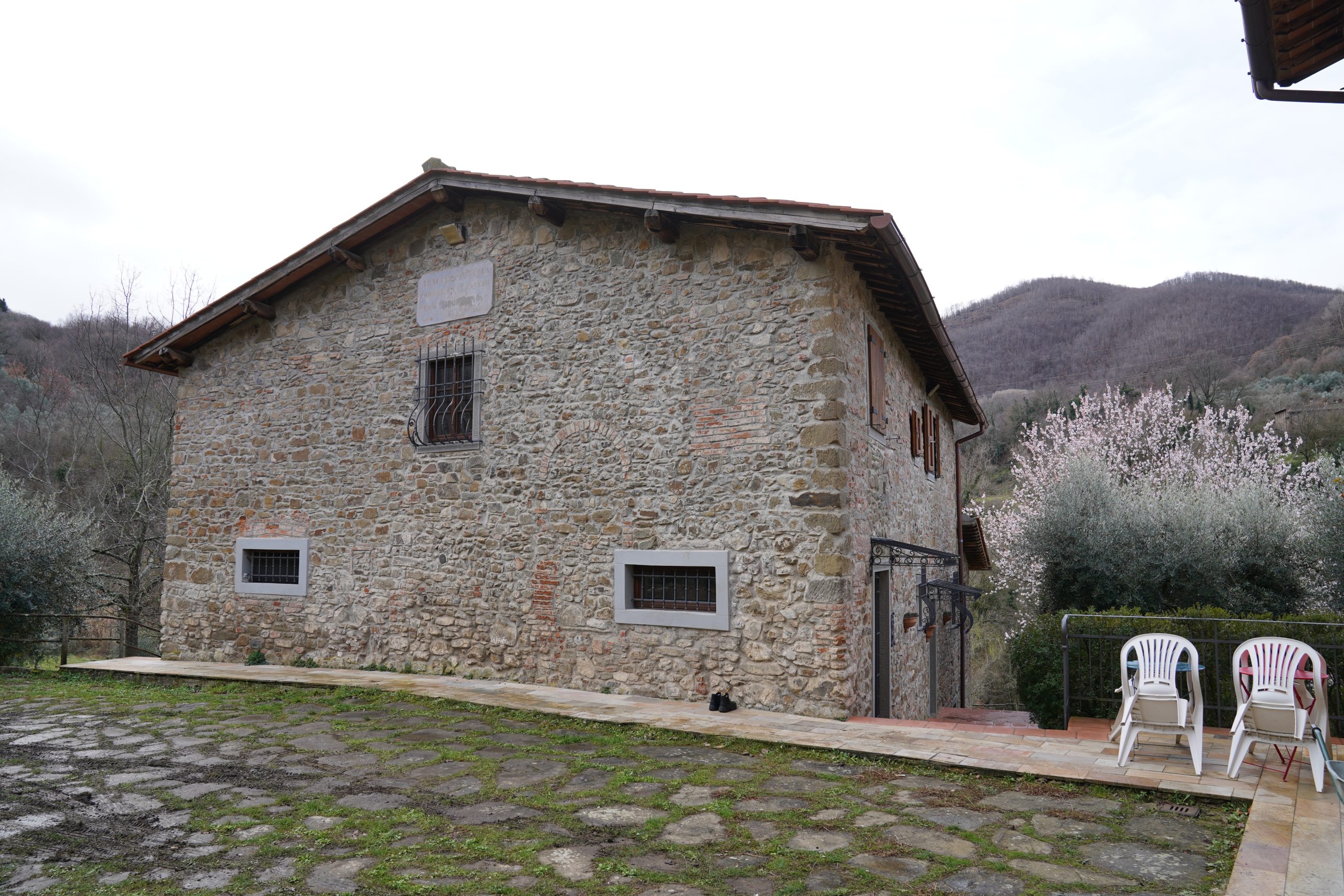 FTFITALY_101_FRONT_EXTERIOR_BEFORE2