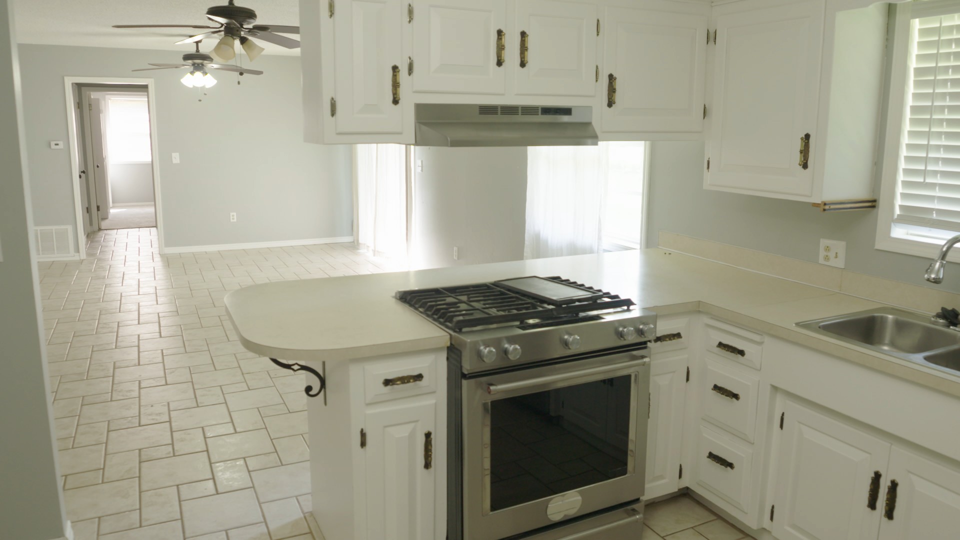 Goodyear_Dining Room_Kitchen 2