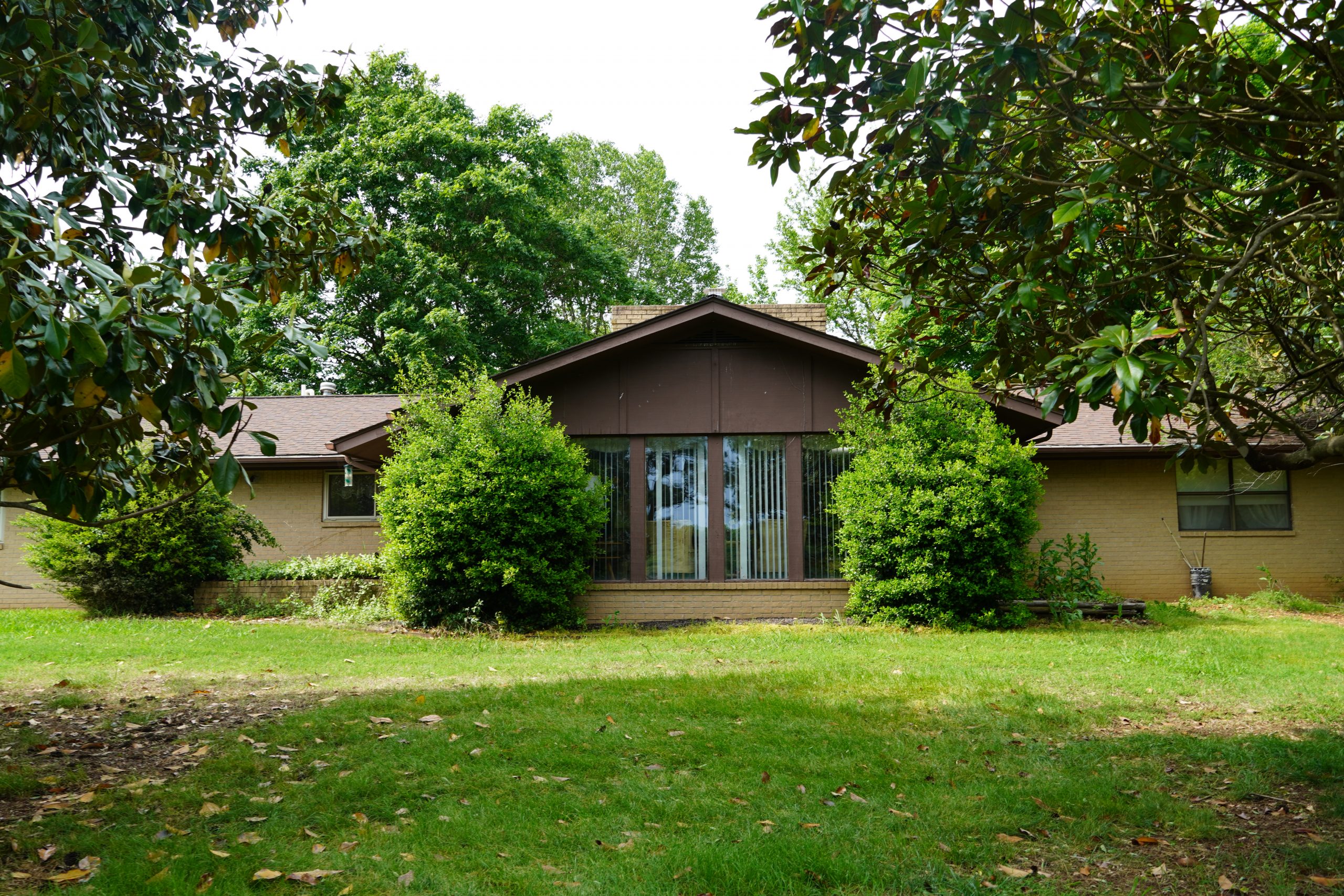 HALHM405_BEFORE_FRONT-EXTERIOR_2
