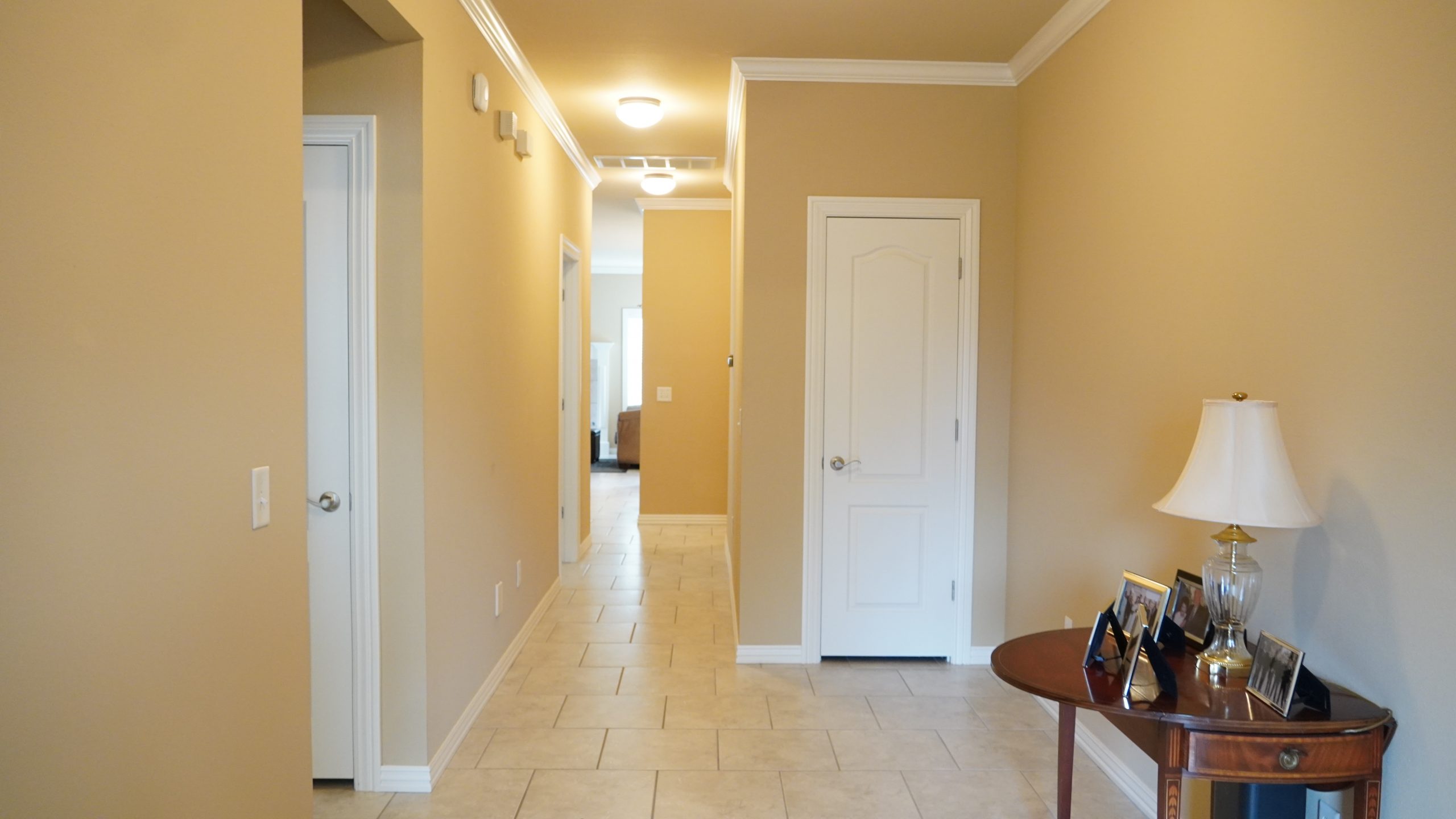 HALHM411_BEFORE_ENTRY