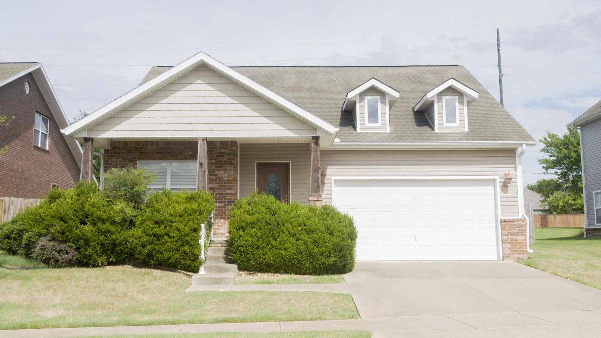 HALHM411_BEFORE_EXTERIOR