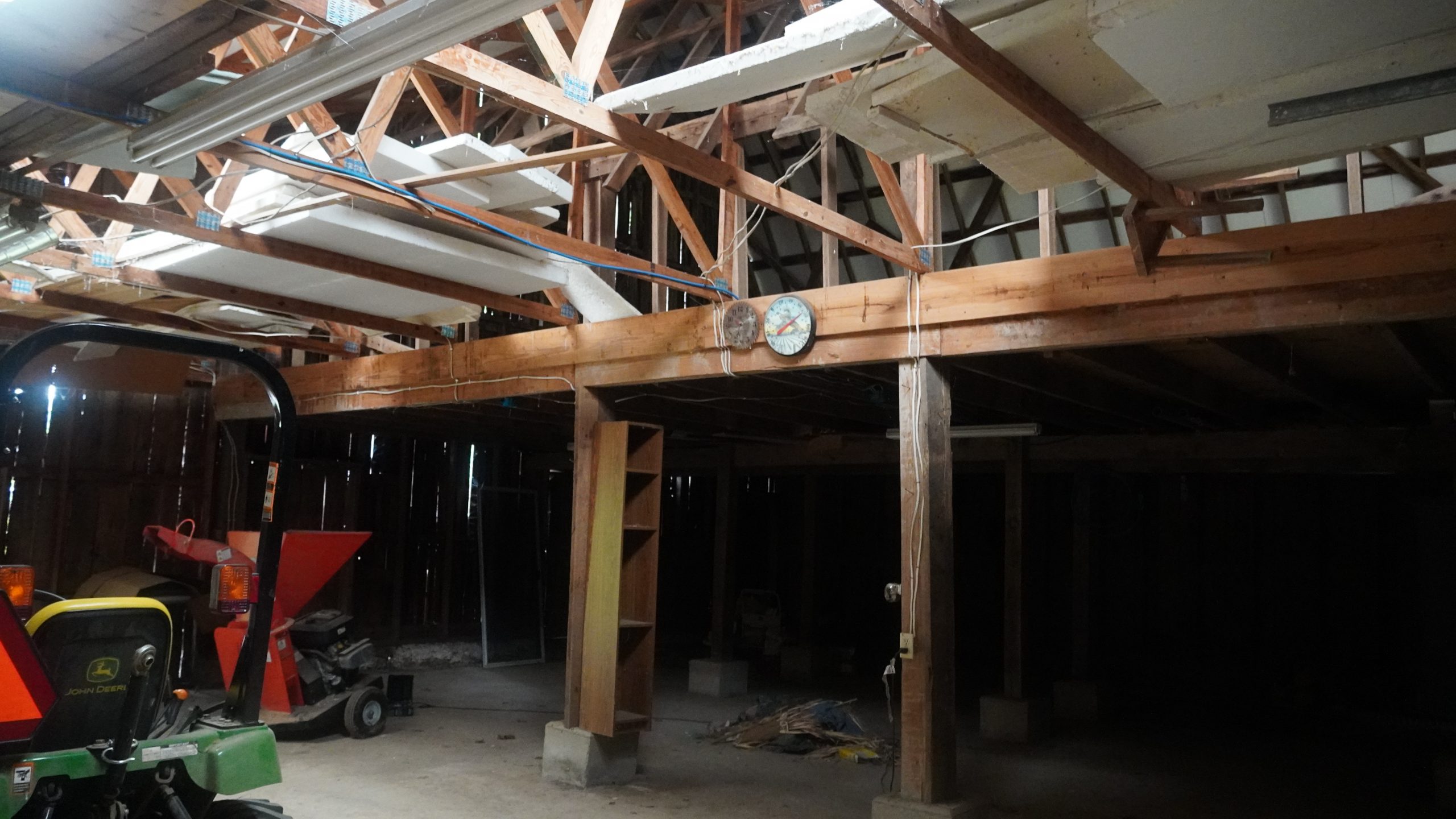 HALHM413_BEFORE_LOFT