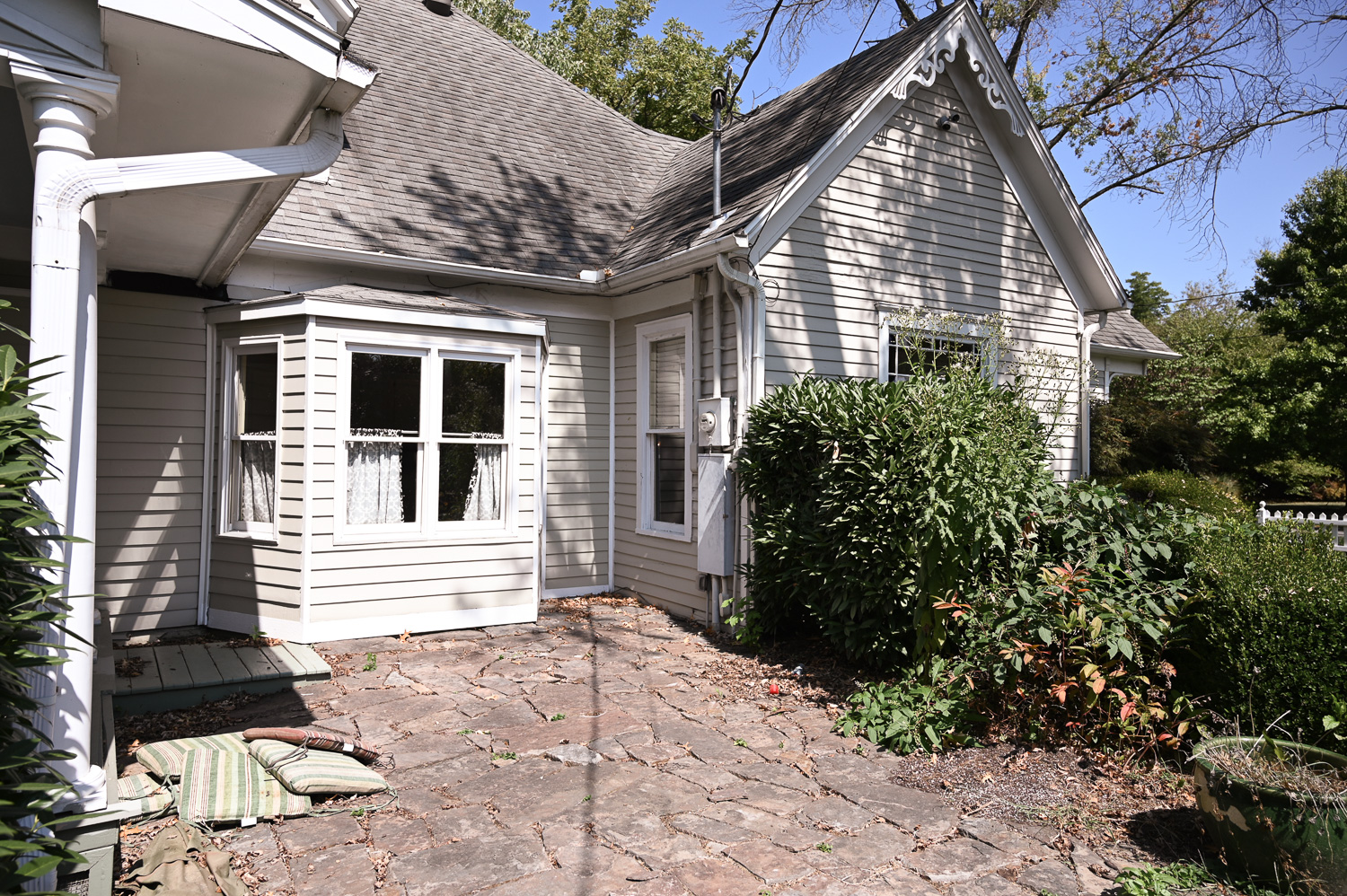 HGTV Fixer To Fabulous 210-93
