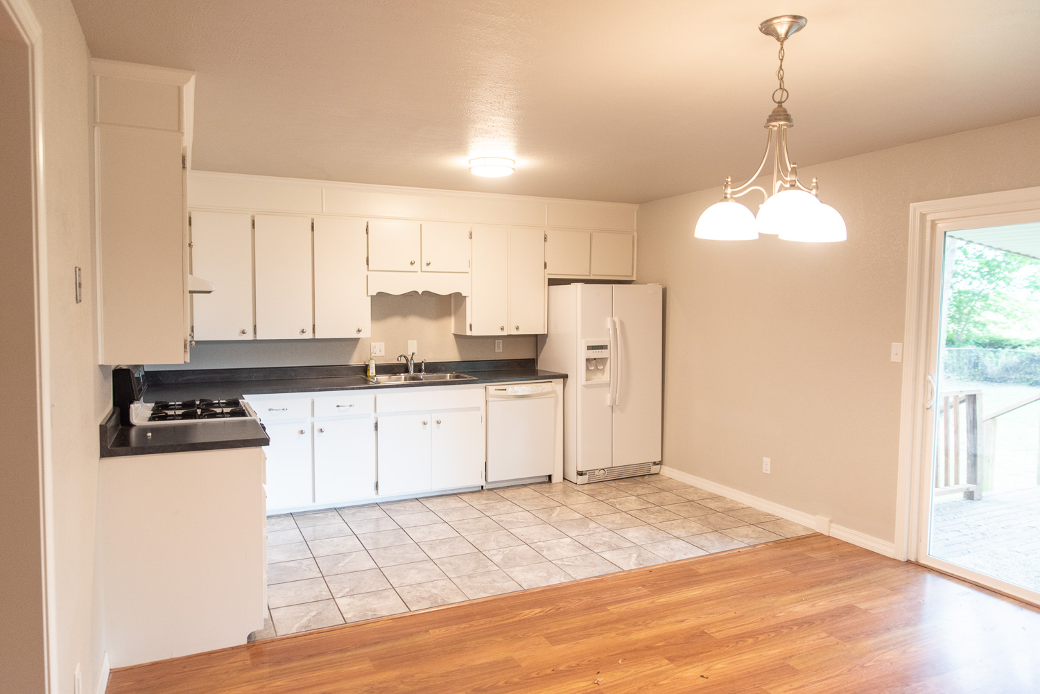 HGTV Fixer To Fabulous-6055