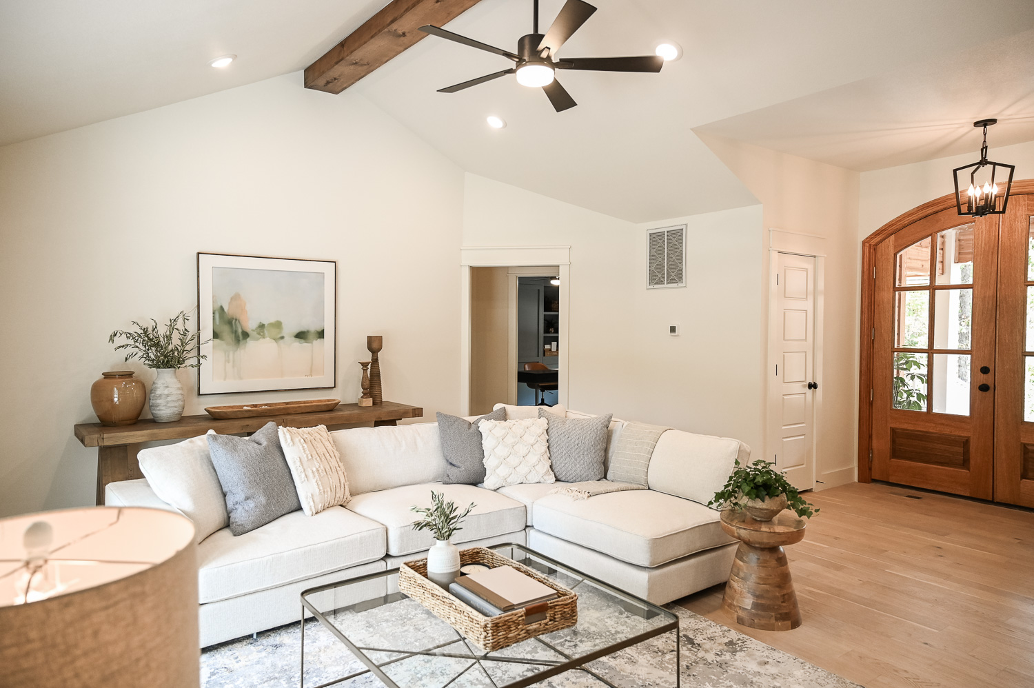 HGTV Fixer to Fabulous-19