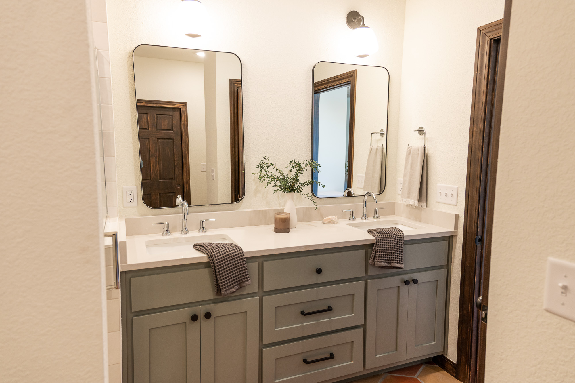 HGTV Fixer to Fabulous -20