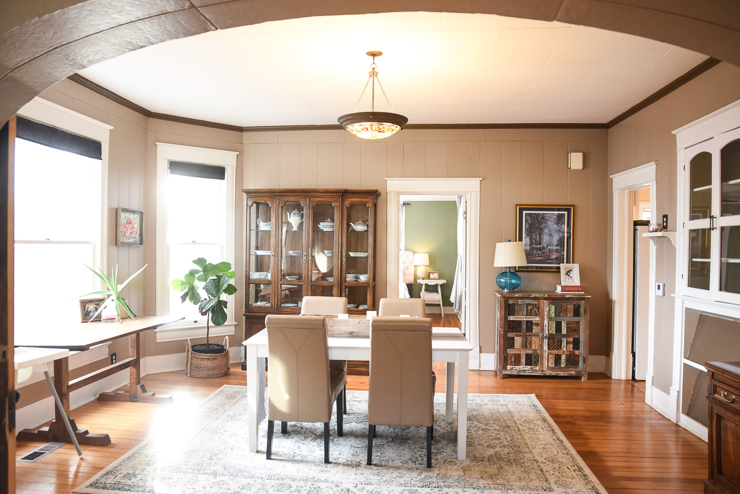 HGTV Fixer to Fabulous 201-31