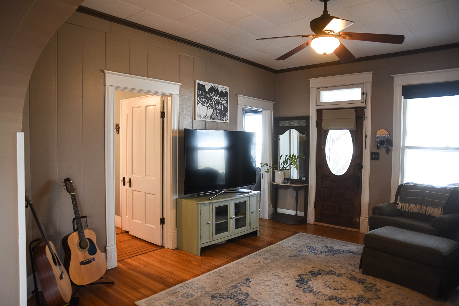 HGTV Fixer to Fabulous 201-35