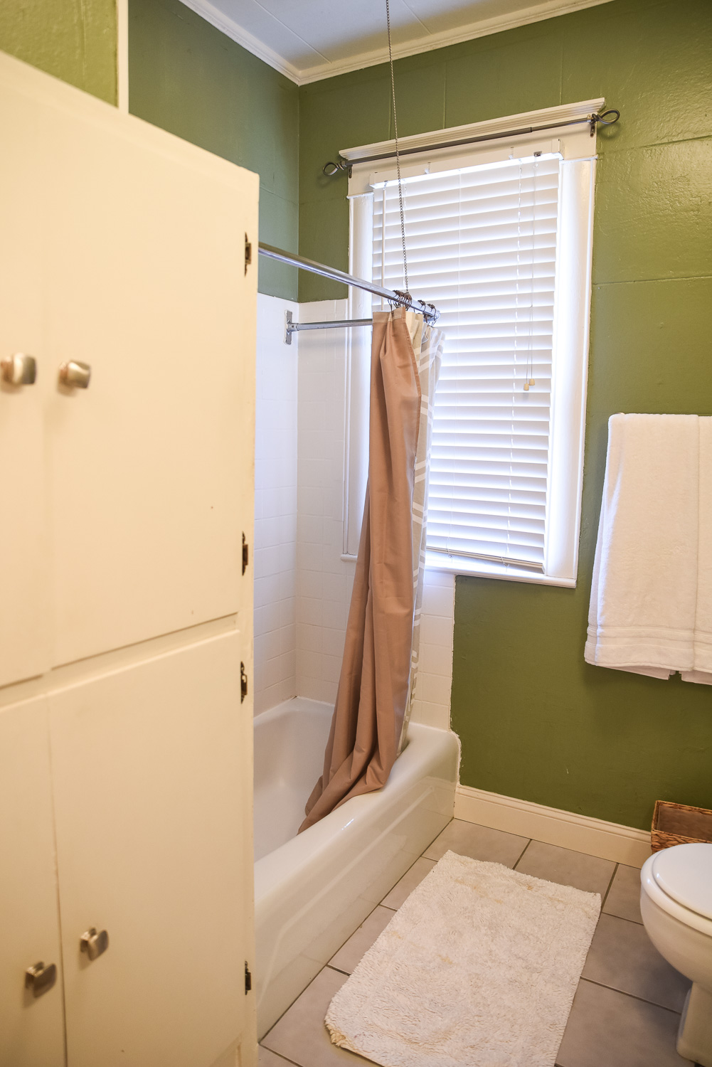 HGTV Fixer to Fabulous 201-49