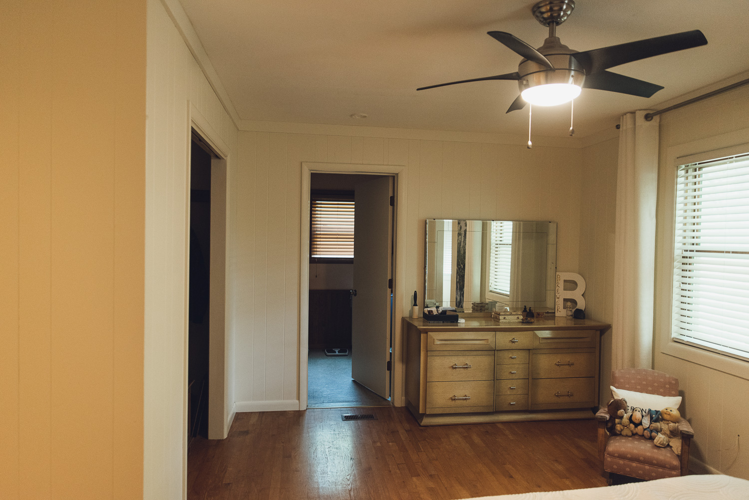 HGTV Fixer to Fabulous 203a-21