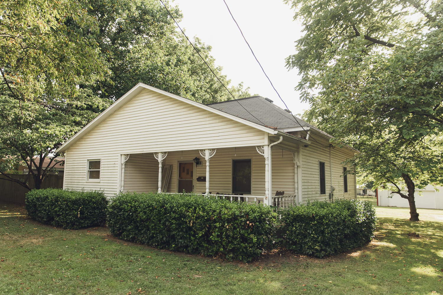 HGTV Fixer to Fabulous 203a-24