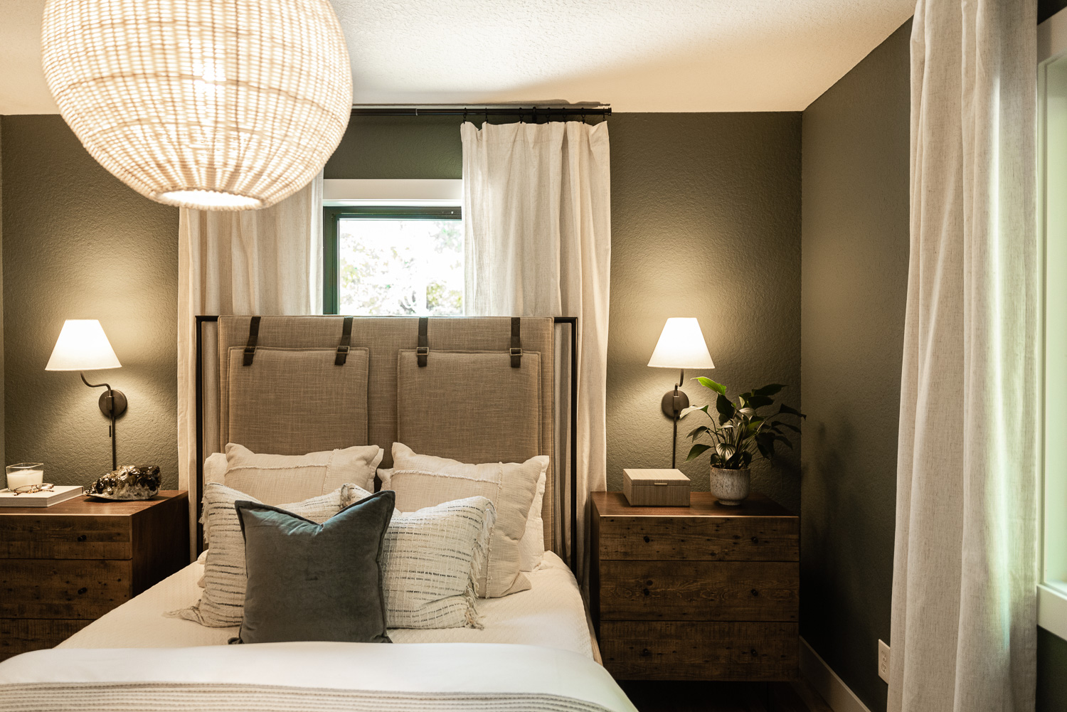 HGTV Fixer to Fabulous 203a-49