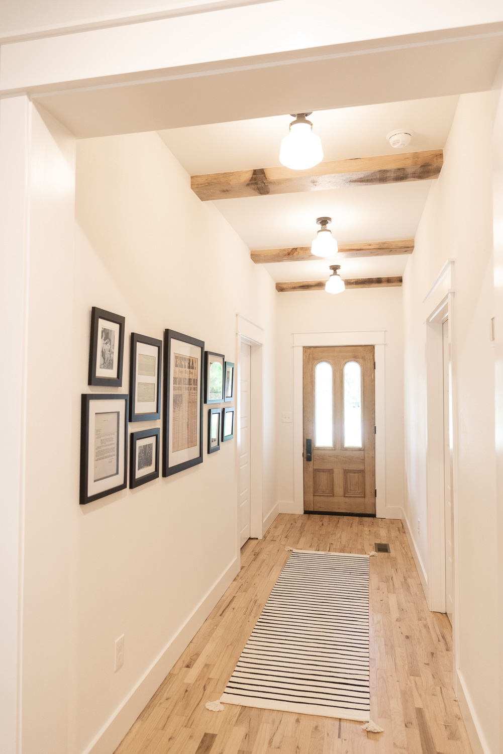 HGTV Fixer to Fabulous Entryway Gallery Wall.