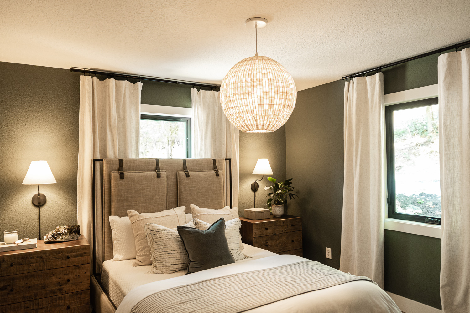 HGTV Fixer to Fabulous 203a-50