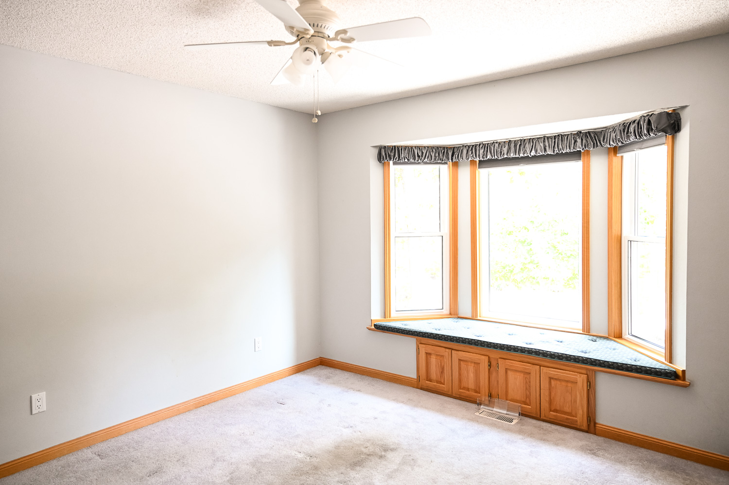 HGTV Fixer to Fabulous 208-15