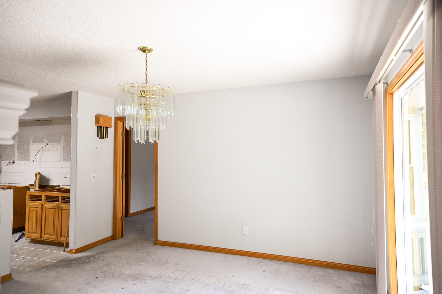 HGTV Fixer to Fabulous 208-25
