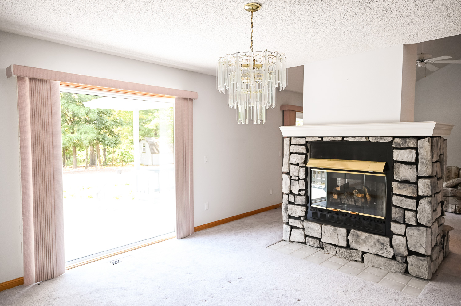HGTV Fixer to Fabulous 208-27