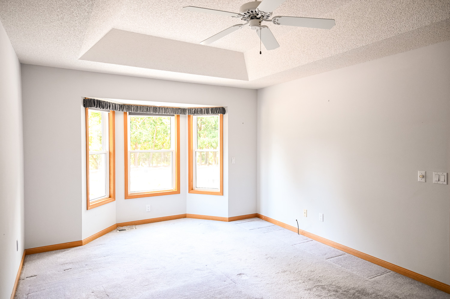 HGTV Fixer to Fabulous 208-29