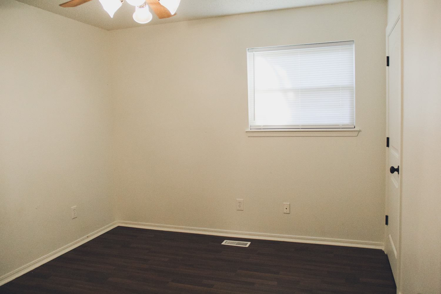 HGTV Fixer to Fabulous 209-25