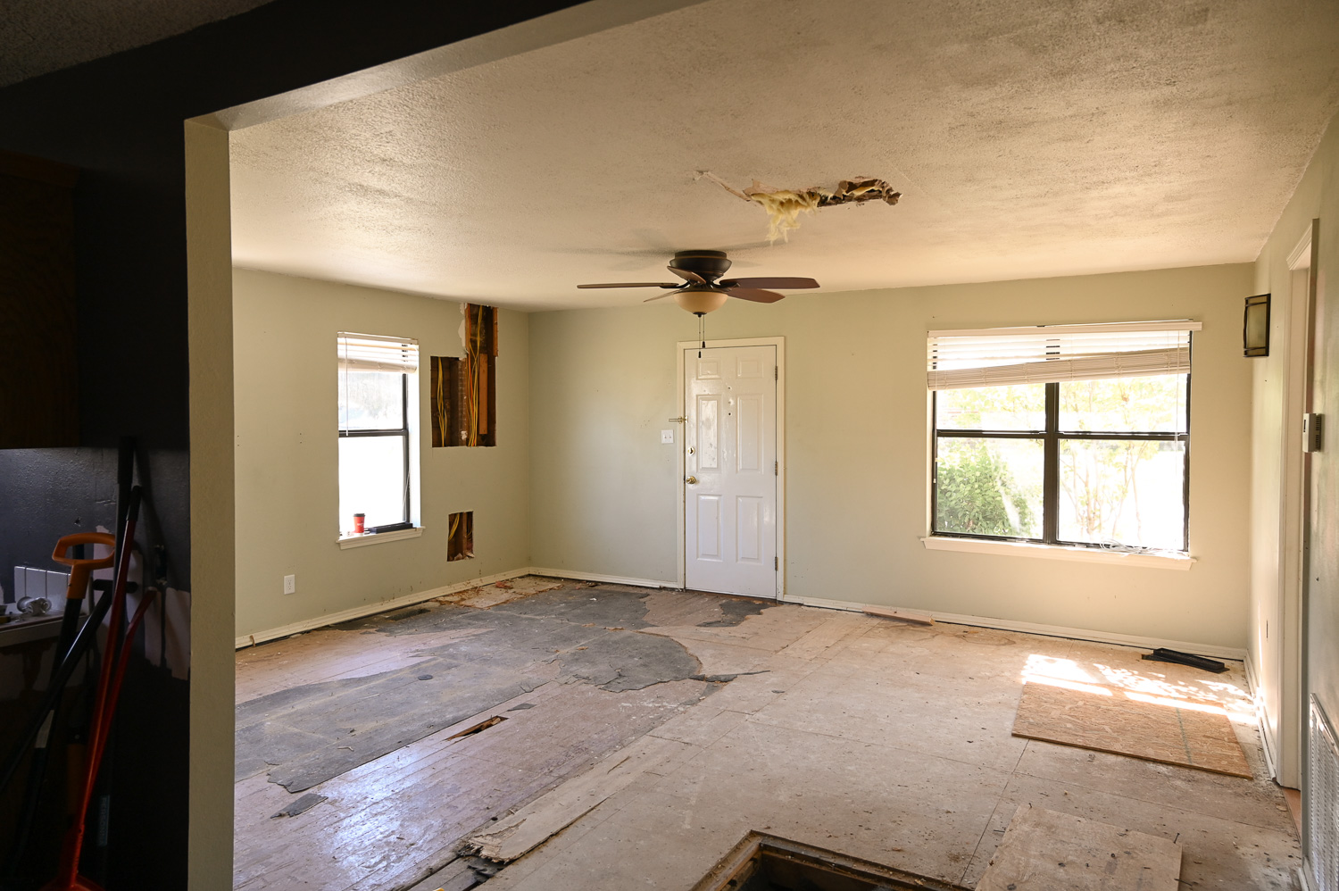 HGTV Fixer to Fabulous 213-16