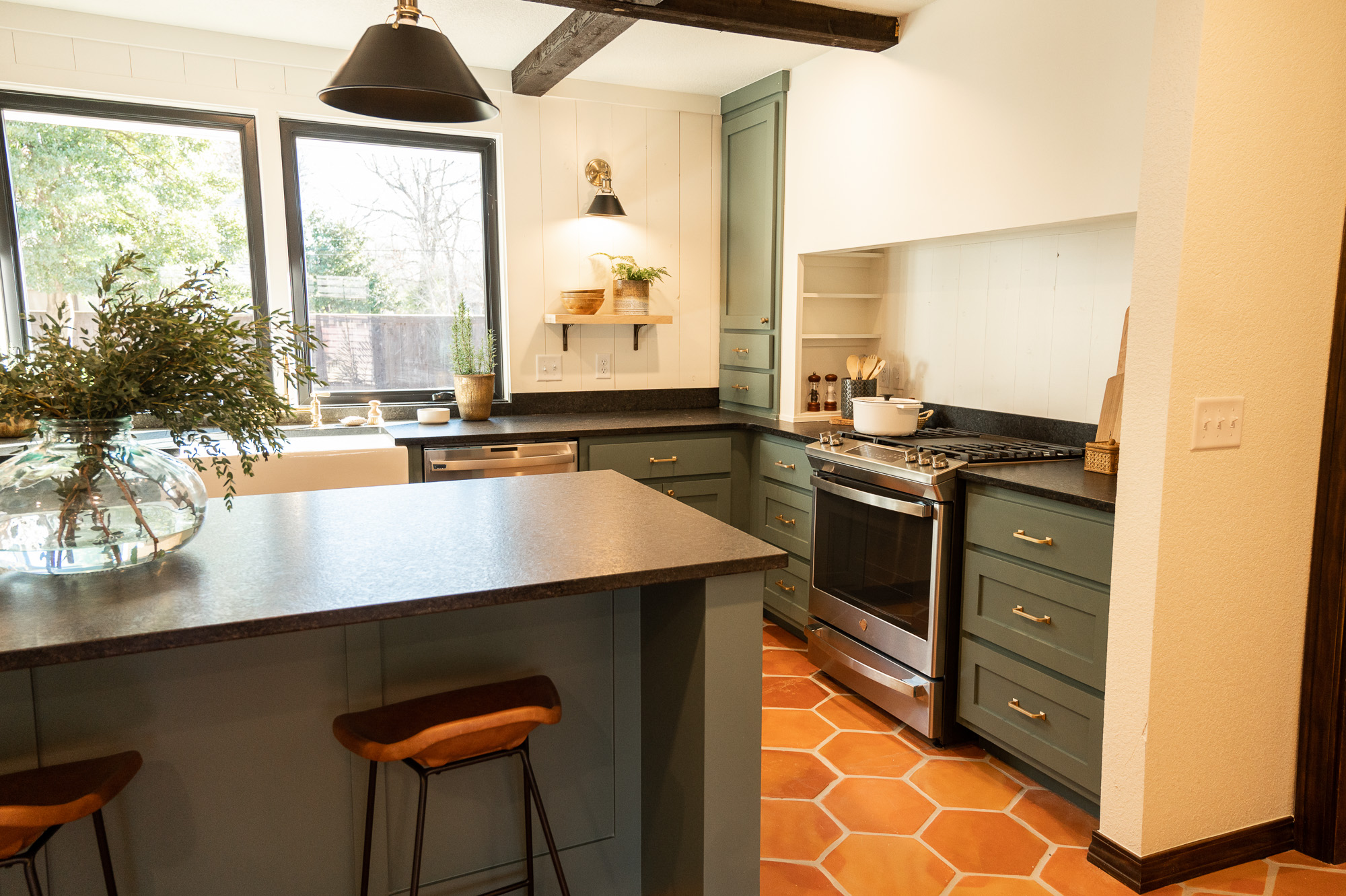 HGTV Fixer to Fabulous -3
