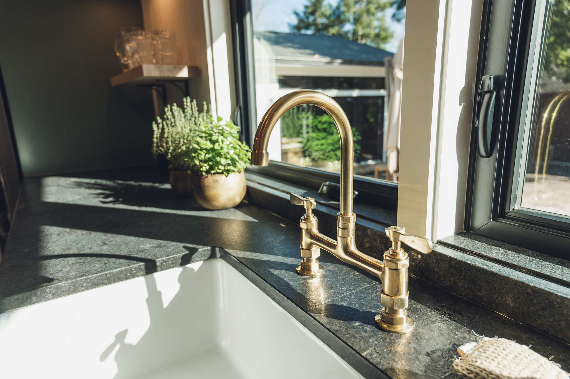 HGTV Fixer to Fabulous -50