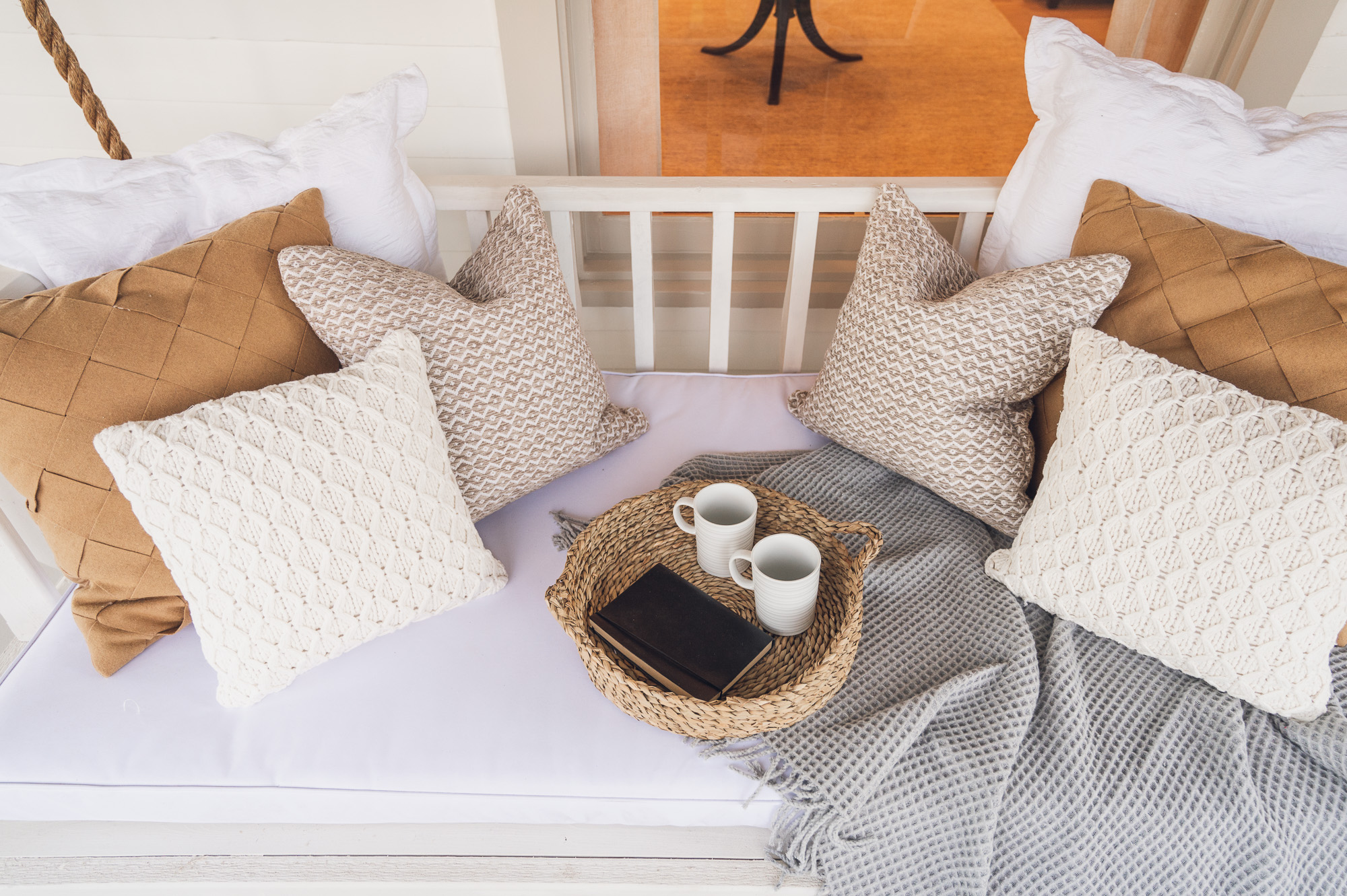 HGTV Fixer to Fabulous -60