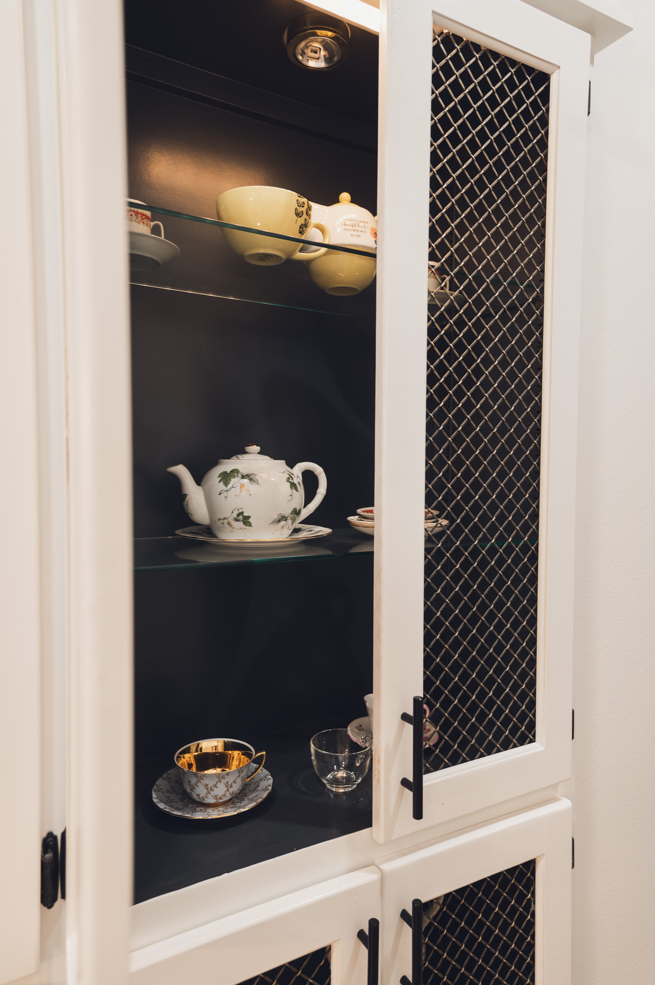 HGTV Fixer to Fabulous -89