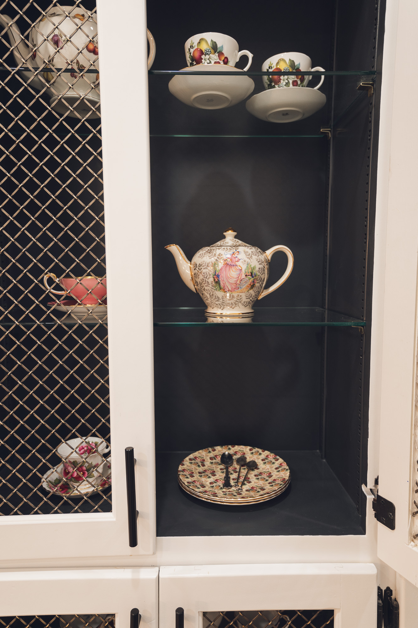 HGTV Fixer to Fabulous -90