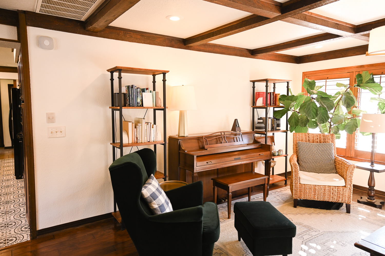 HGTV Fixer to Fabulous Walker-18