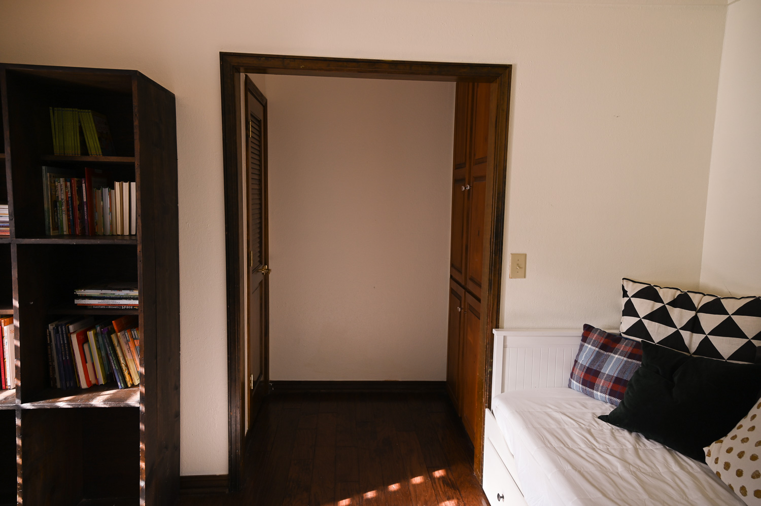 HGTV Fixer to Fabulous Walker-36