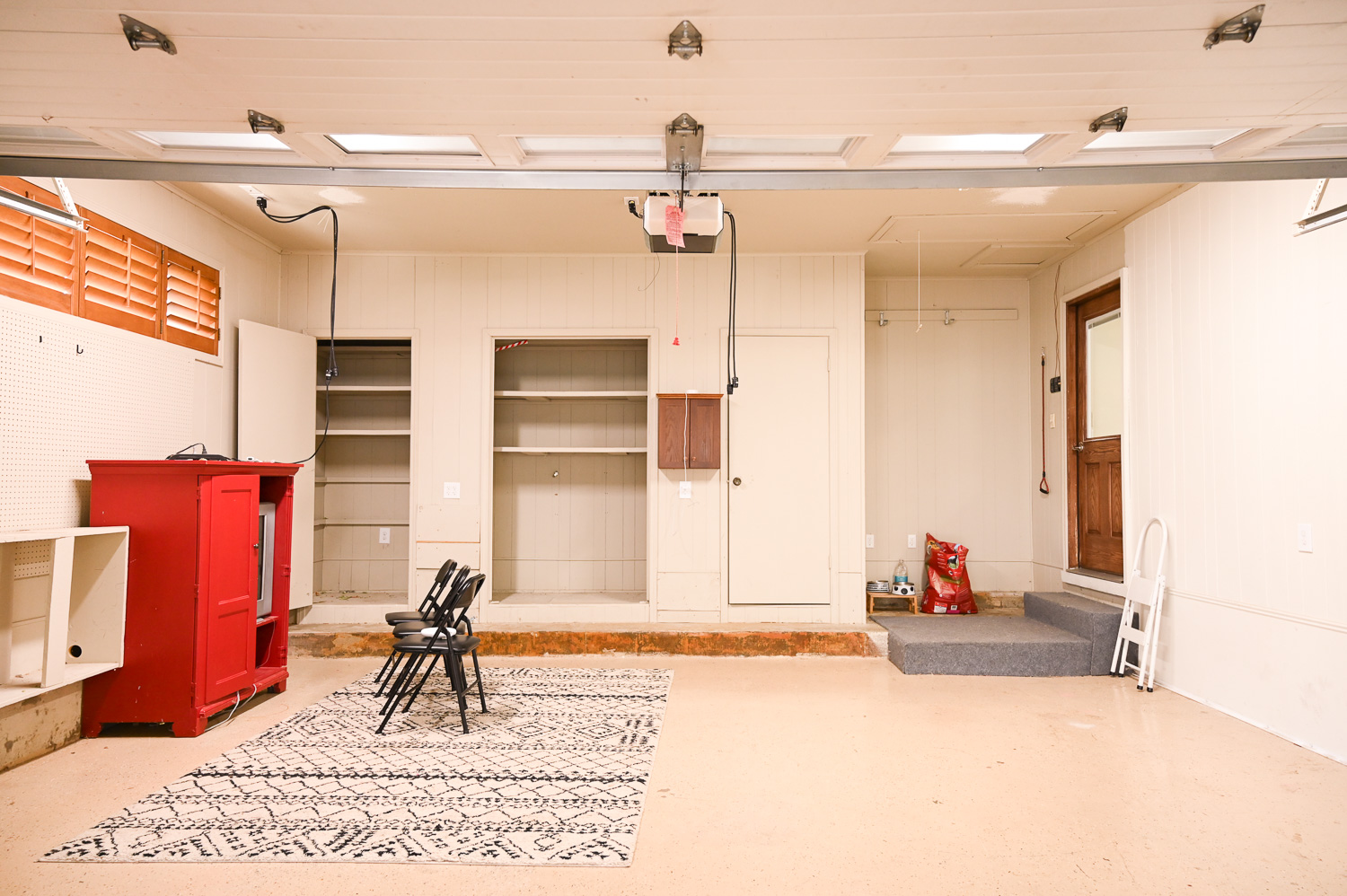 HGTV Fixer to Fabulous Walker-46