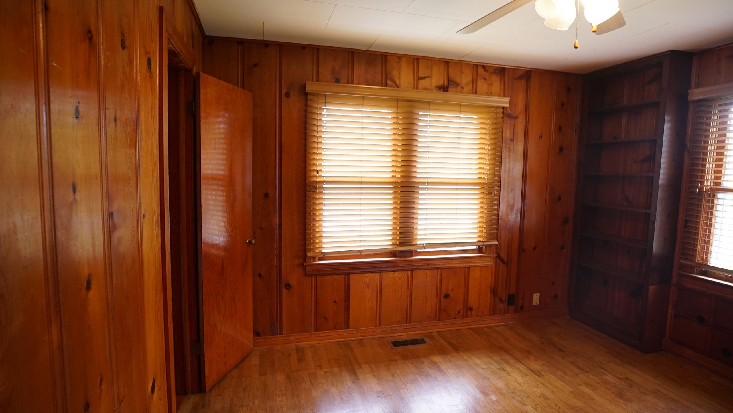 Lennard_2ndBedroom1