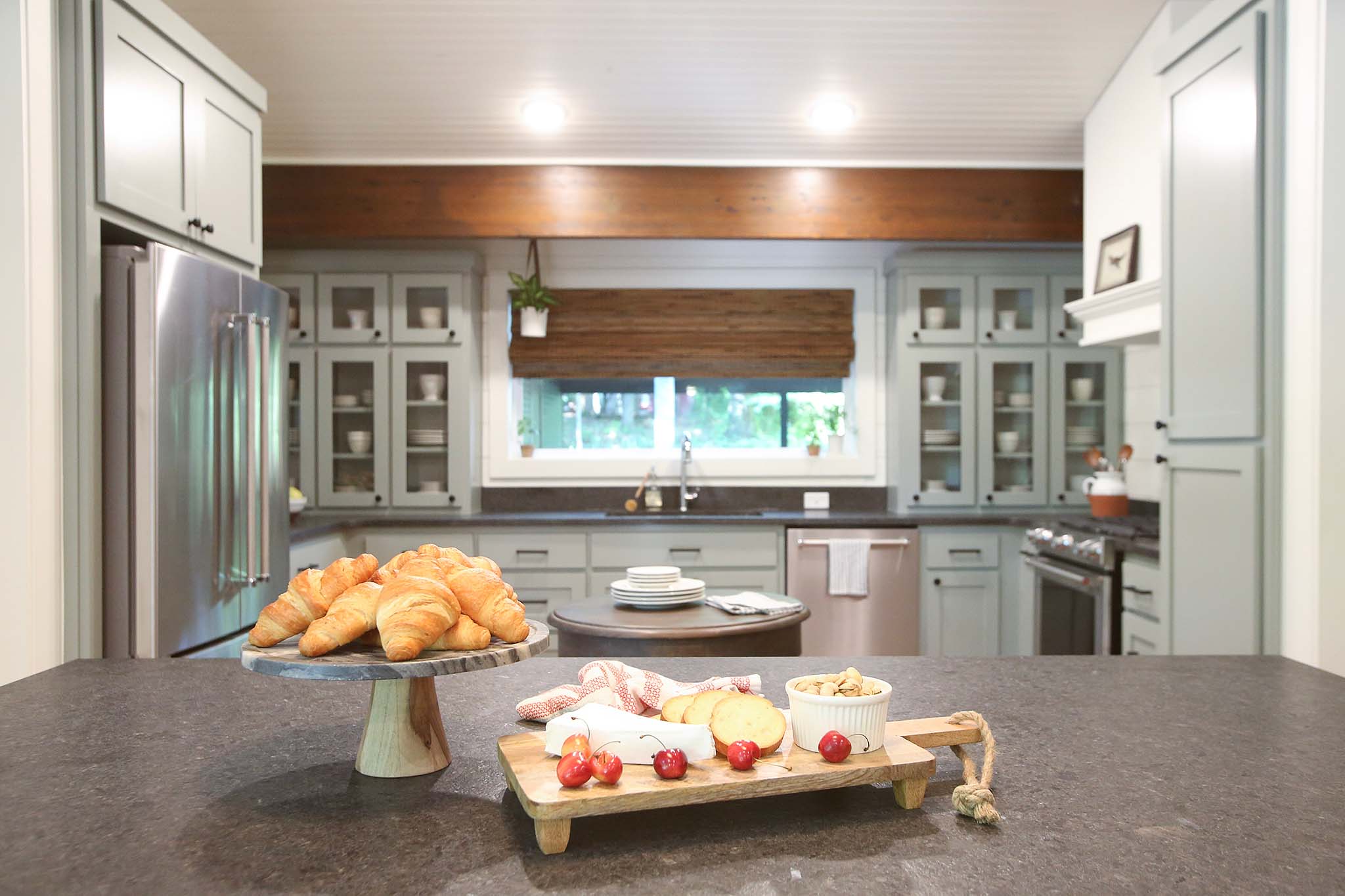Kitchen Renovation on HGTV Fixer to Fabulous with Dave and Jenny Marrs