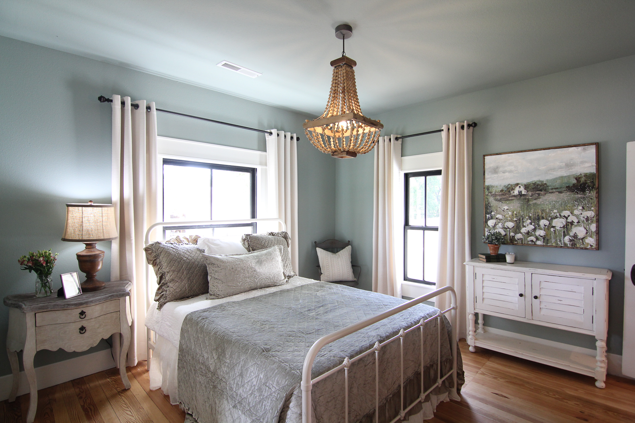 Master Bedroom 2-2