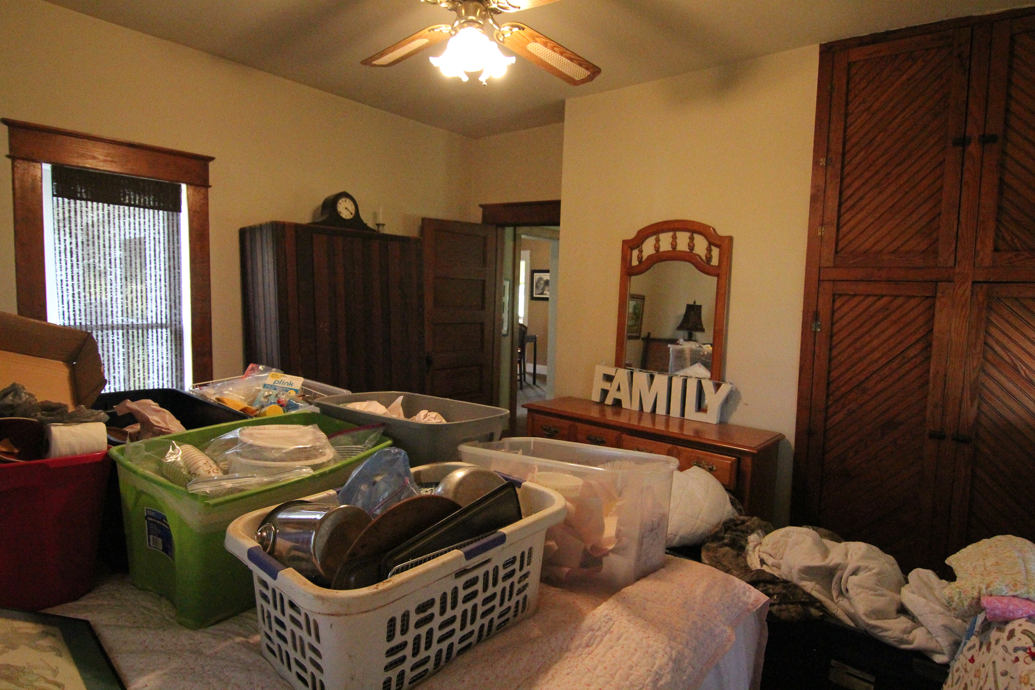 Master Bedroom 3-2