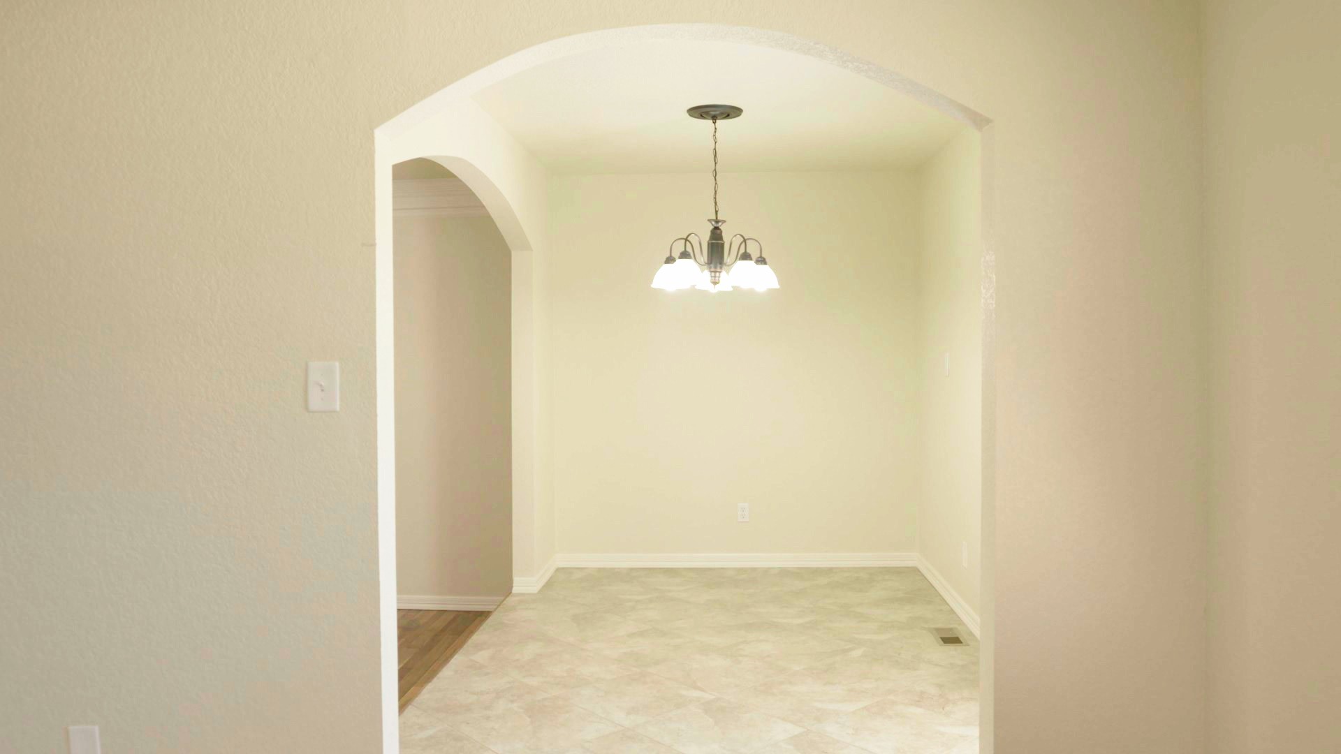 Puorro_Dining Room 1