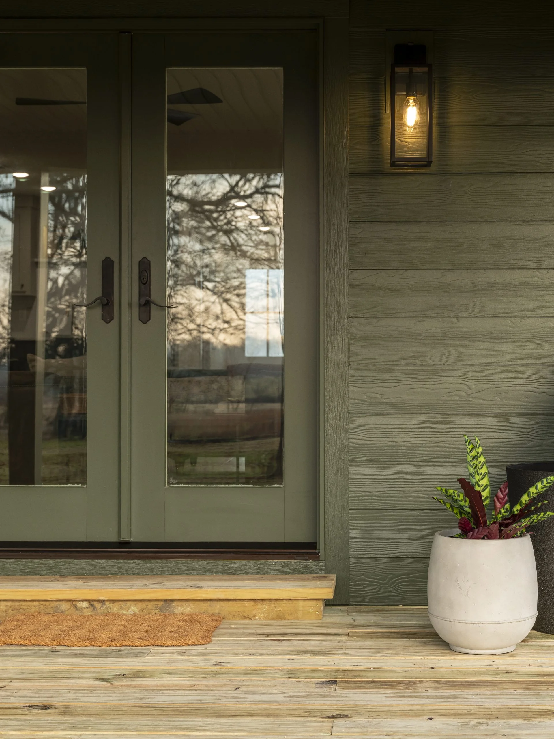 FTFS7-Legg-Exteriors-9-scaled-3b9b72b9 (1)
