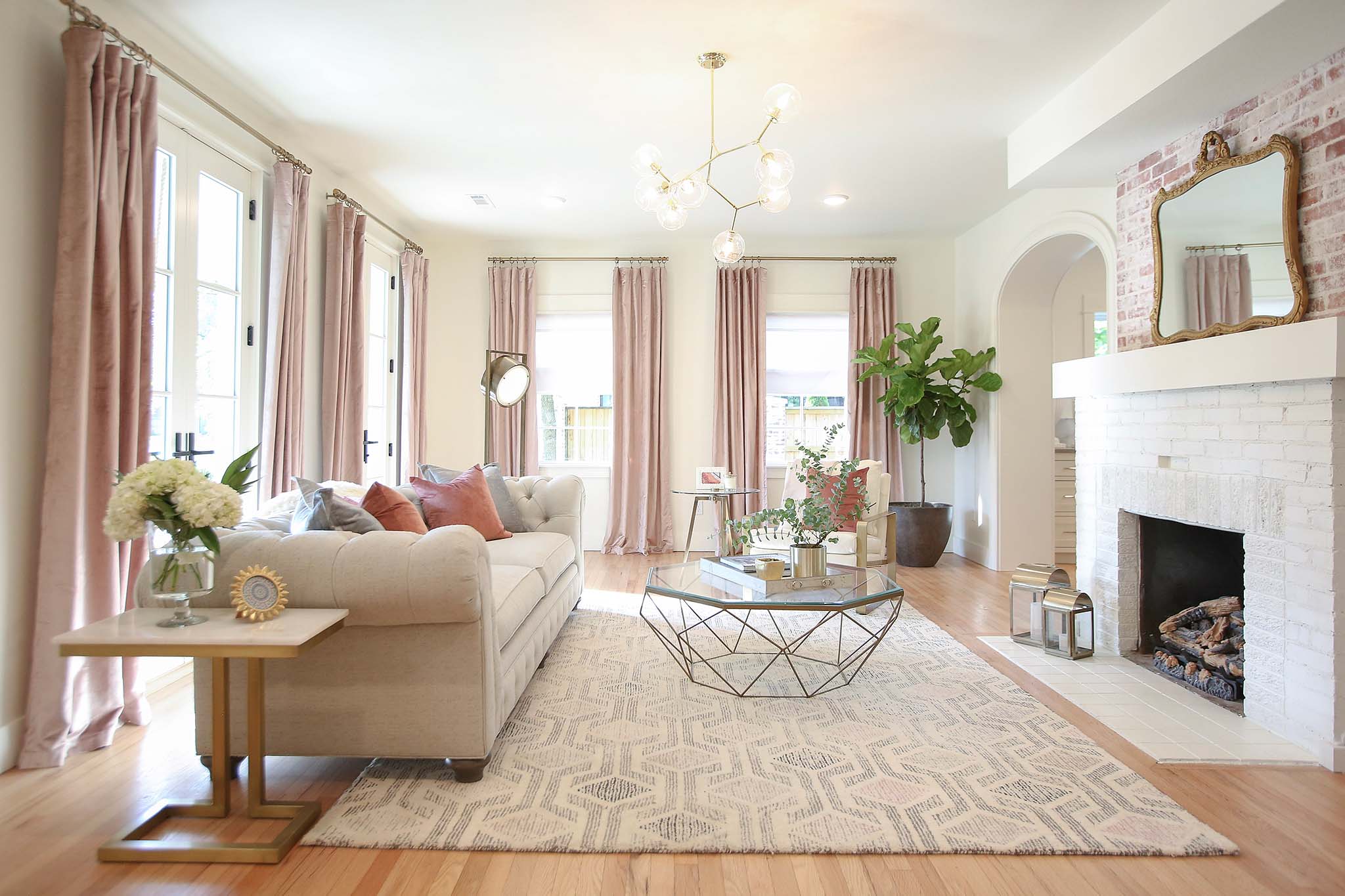 Living Space Renovation on HGTV Fixer to Fabulous.